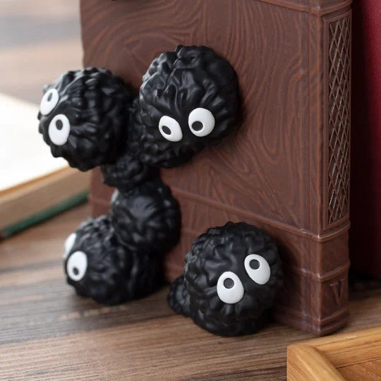 Buchstütze Rußmännchen – Mein Nachbar Totoro