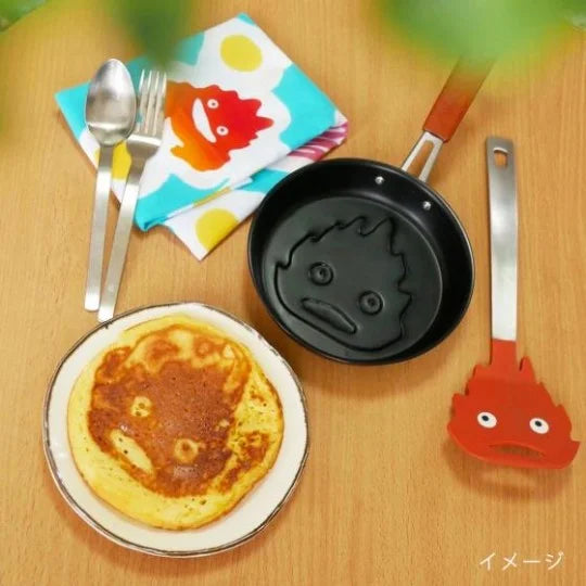 Pancake-Pfanne mit Calzifer-Motiv – Das wandelnde Schloss