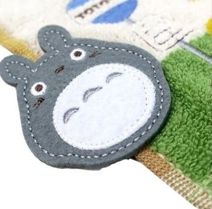 Badehandtuch Katzenbus auf dem Weg