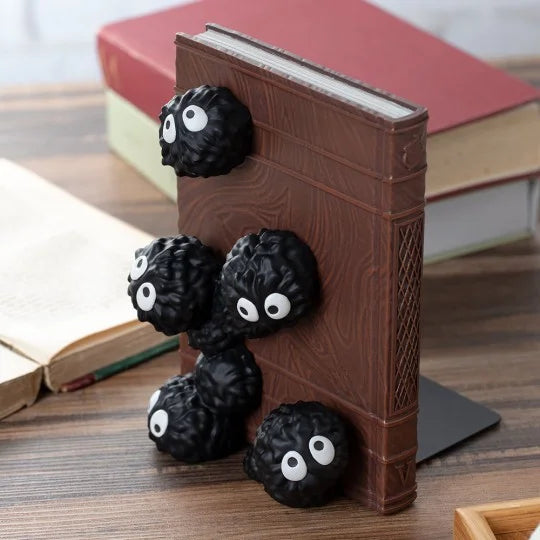 Buchstütze Rußmännchen – Mein Nachbar Totoro