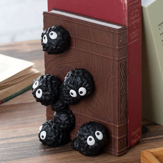 Buchstütze Rußmännchen – Mein Nachbar Totoro