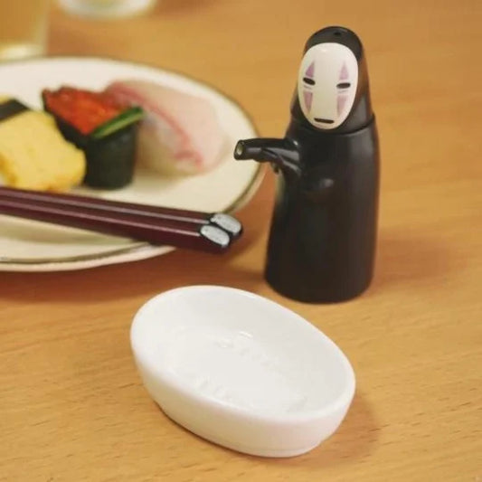 Sojasaucen-Flasche Ohngesicht – Chihiro's Reise ins Zauberland