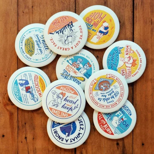 Badge Kollektion Vintage 5,5 cm (Blind Box) - Kiki’s Lieferservice