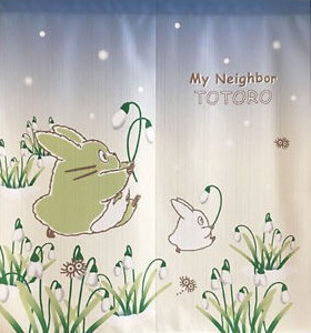 Wandvorhang Totoros mit Schneeflocken - Mein Nachbar Totoro