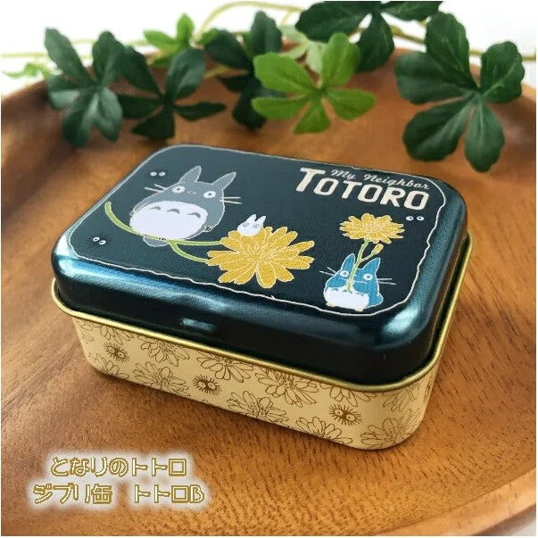 Kleine Blechdose mit Totoros und Blumen (blau)
